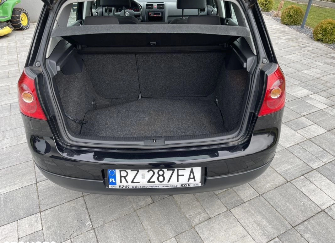 Volkswagen Golf cena 14000 przebieg: 175000, rok produkcji 2006 z Rzeszów małe 191